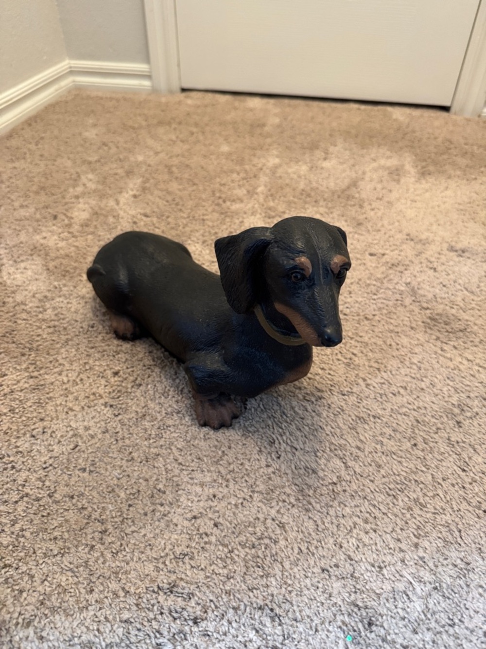 Vintage Sandicast Black Dachshund Dog Figurine - Decorative Pet Statue